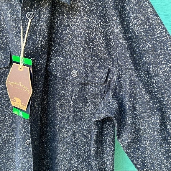 FREEDOM FOUNDRY FLANNEL CHAMOIS SHACKET STARRY SKY SIZE XL NWT - Picture 9 of 10